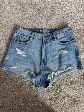 Women's medium wash Distressed Shorts